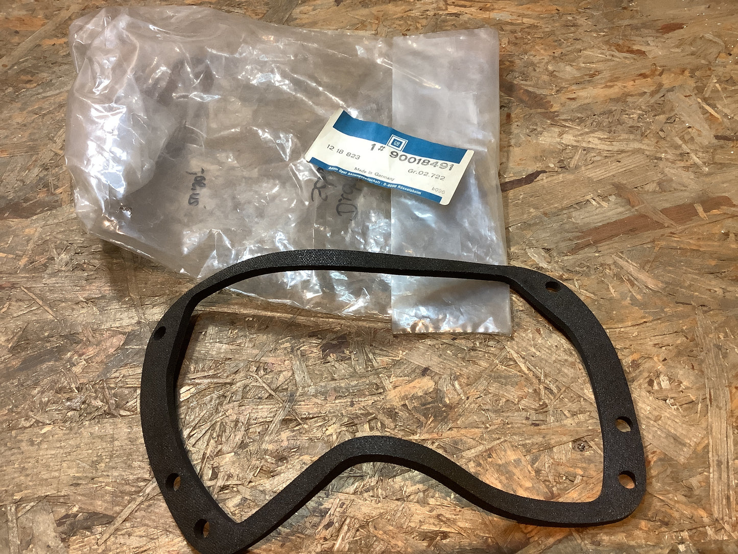 Manta B Dichtung Scheinwerfer Original GM NEU