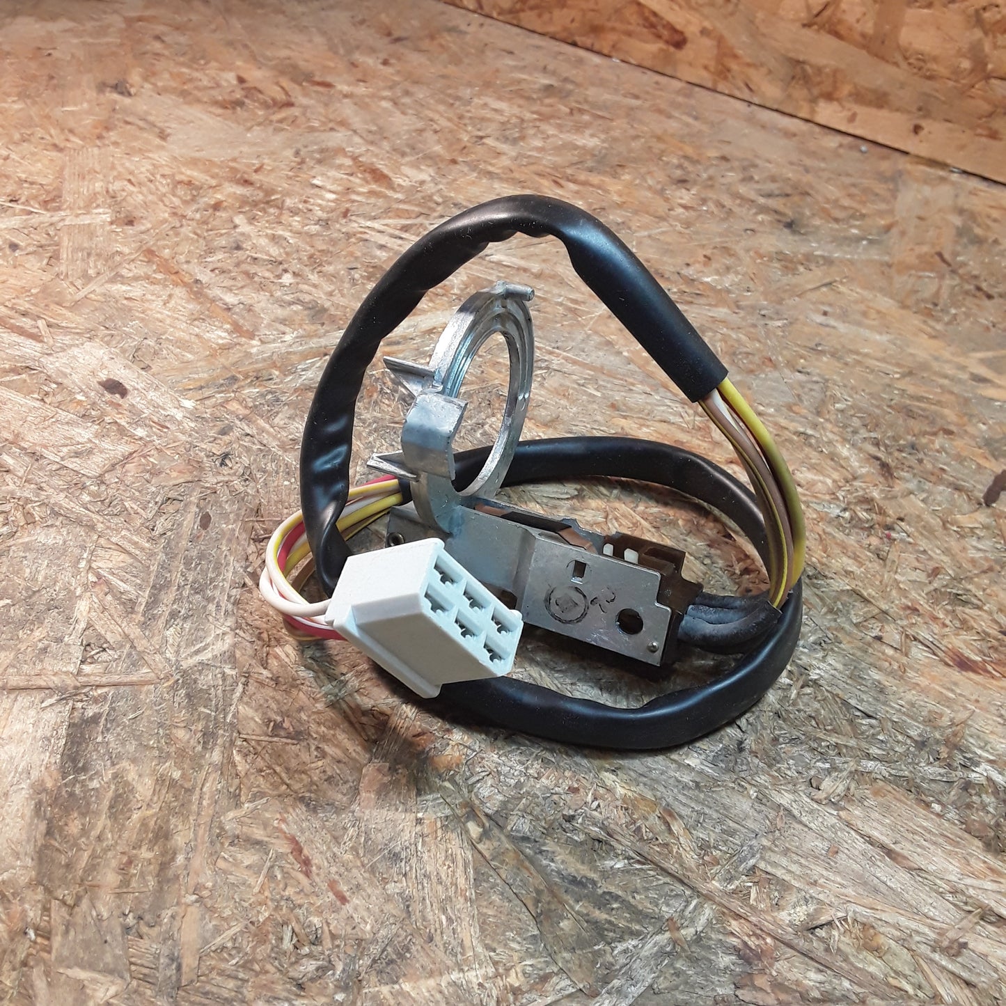 Rekord D Zündschlossrosette mit Kabel original GM Opel NEU