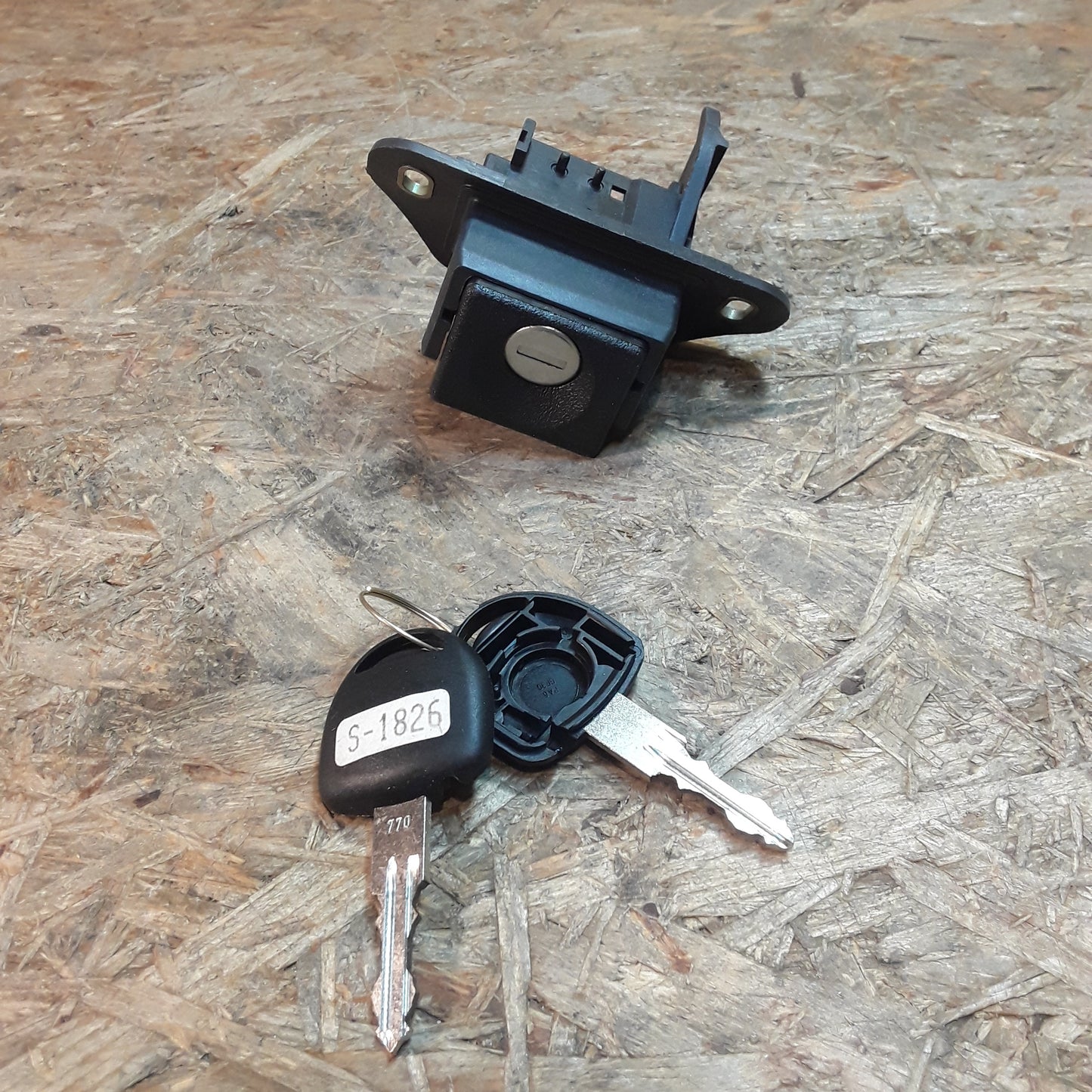 Astra F Schloss Heckklappe original GM Opel NEU