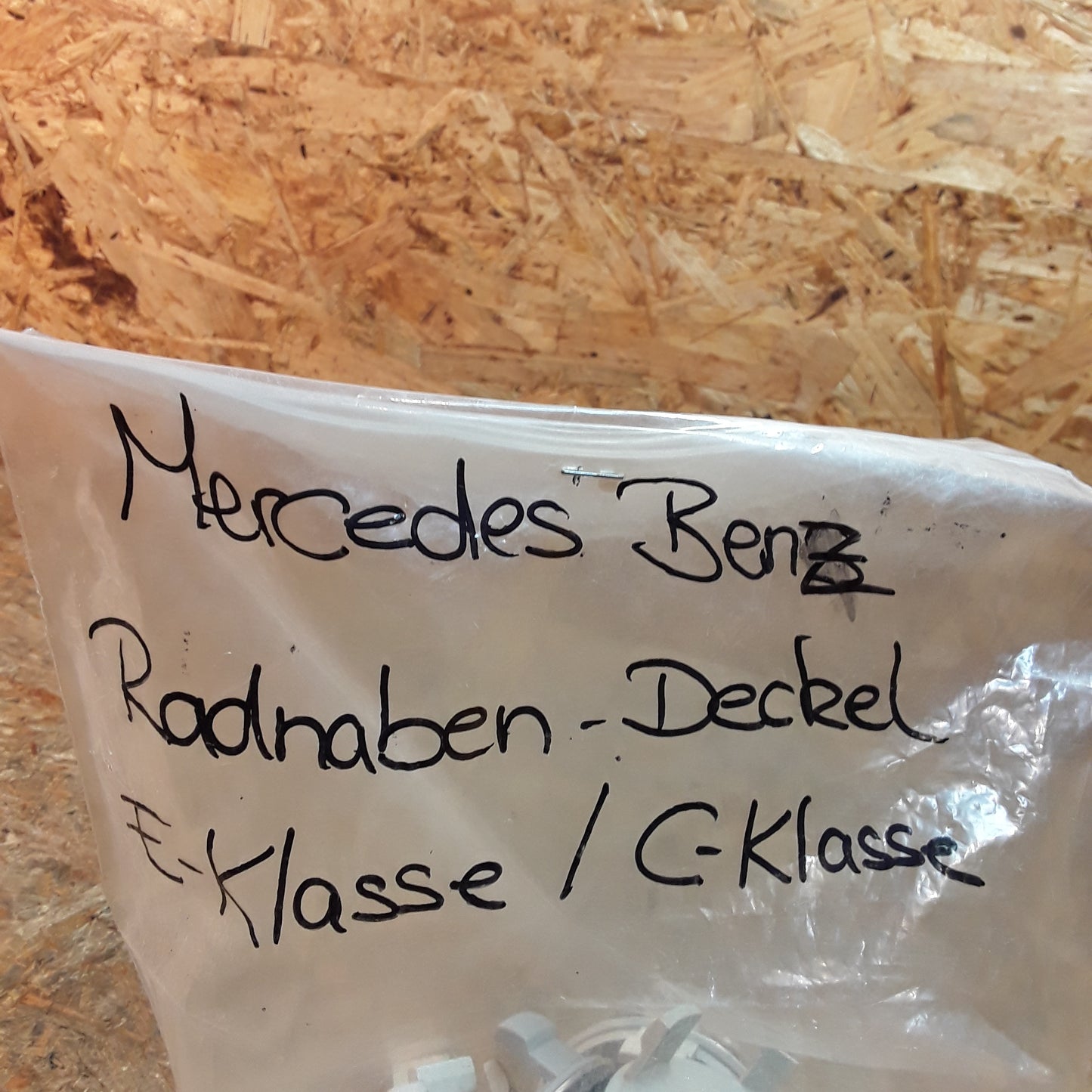 Mercedes Benz E-Klasse/ C-Klasse Radnabendeckel original Mercedes NEU