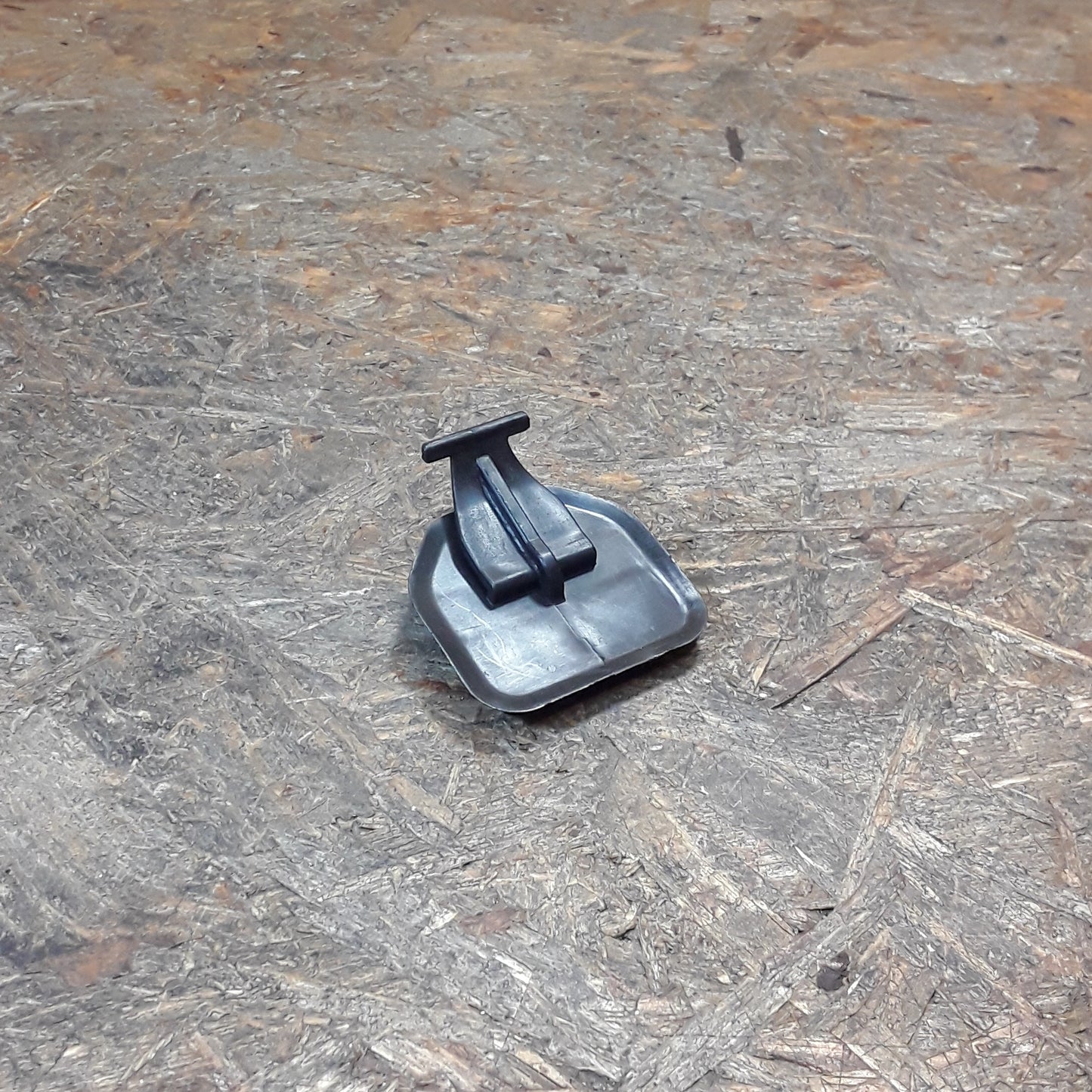 Mitsubishi Galant VZ,4FTA/T Clip Türverkleidung vorne original Mitsubishi NEU