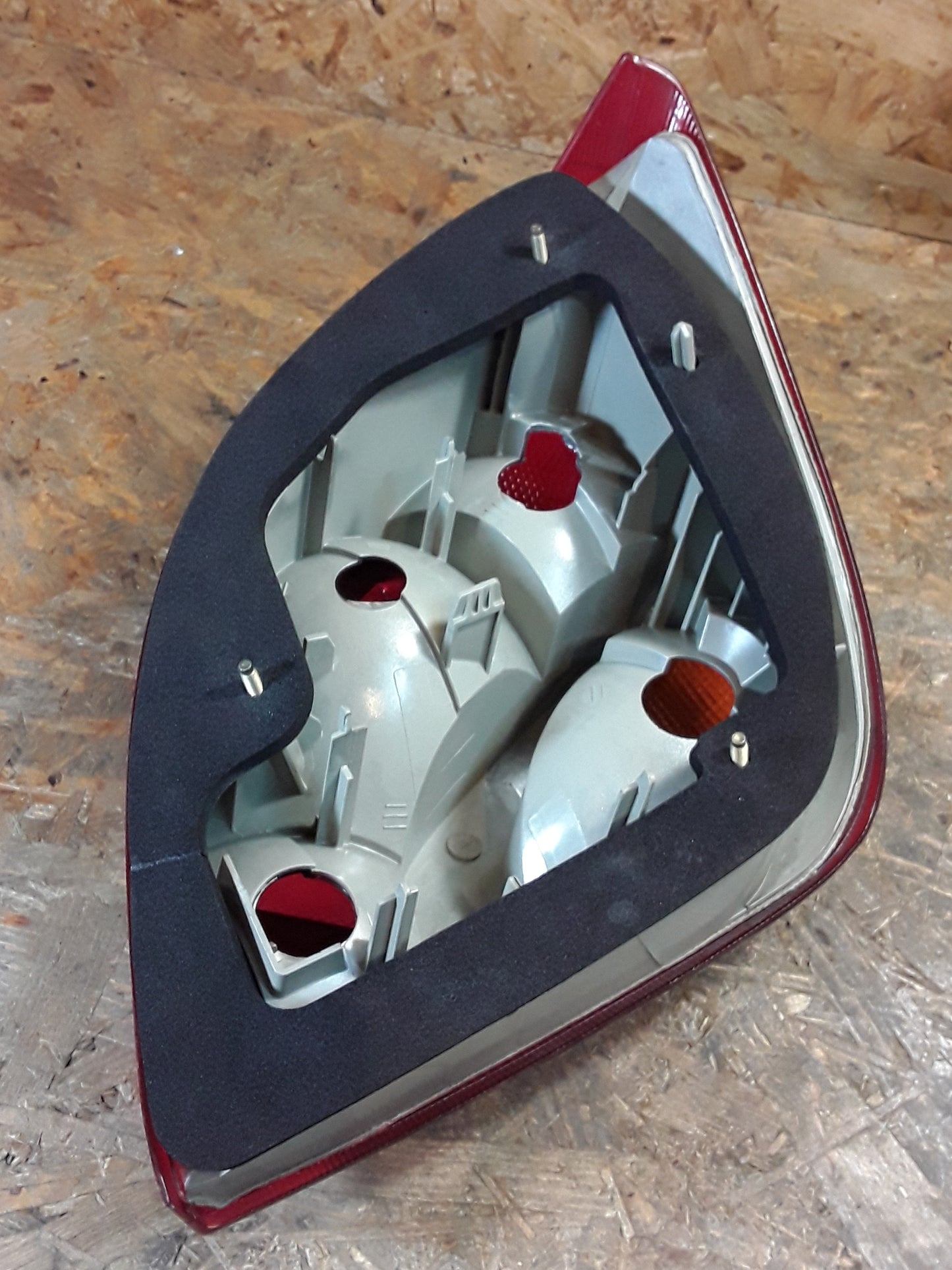 Ford Fiesta IV Bj 95-02 Heckleuchte links original Ford NEU
