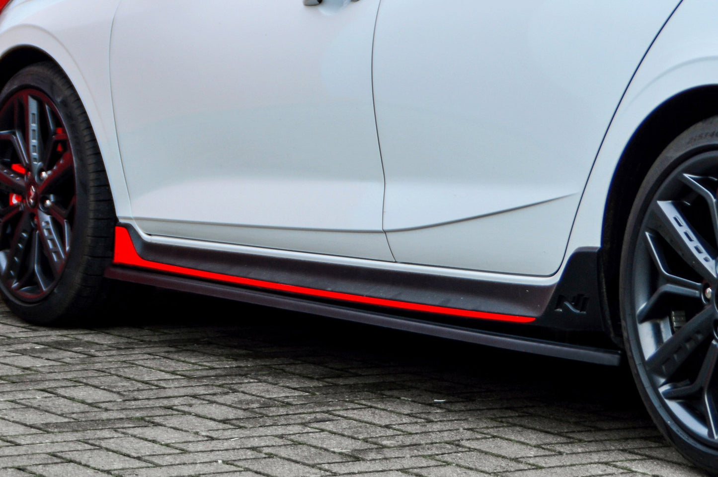 CUP Seitenschwellersatz ABS Hyundai i20N Performace BC3 Schwarz Glanz