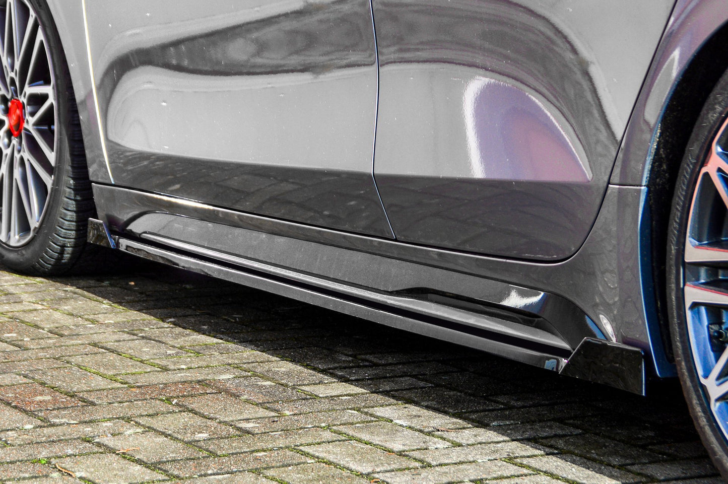 CUP Seitenschwellersatz mit Wing Kia Pro Ceed GT Facelift Schwarz Glanz