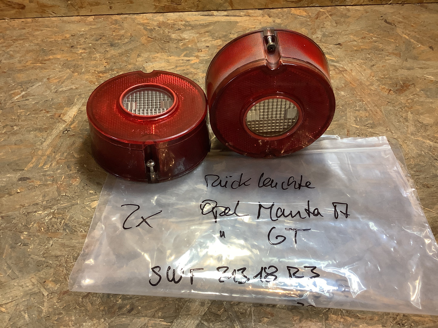 Opel Manta A, Opel GT Rückleuchte Original SWF NEU
