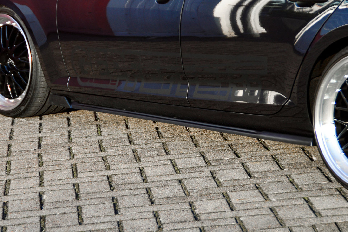 Seitenschwellersatz mit Wing Audi A4 B9 Bj.:2015-2019 Carbon