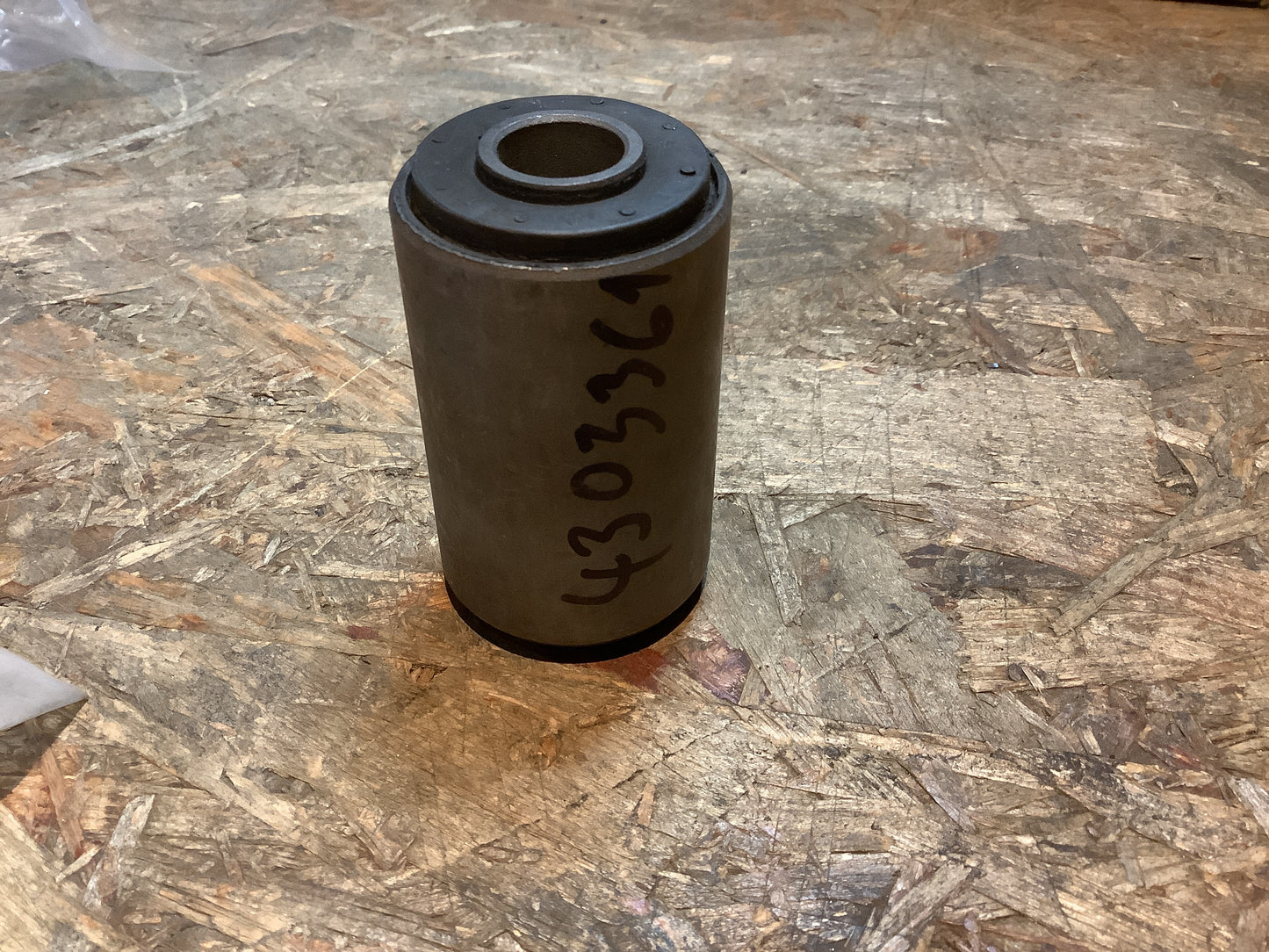 Isuzu Trooper, Opel Campo, Frontera Lagerung Blattfeder Original GM NEU