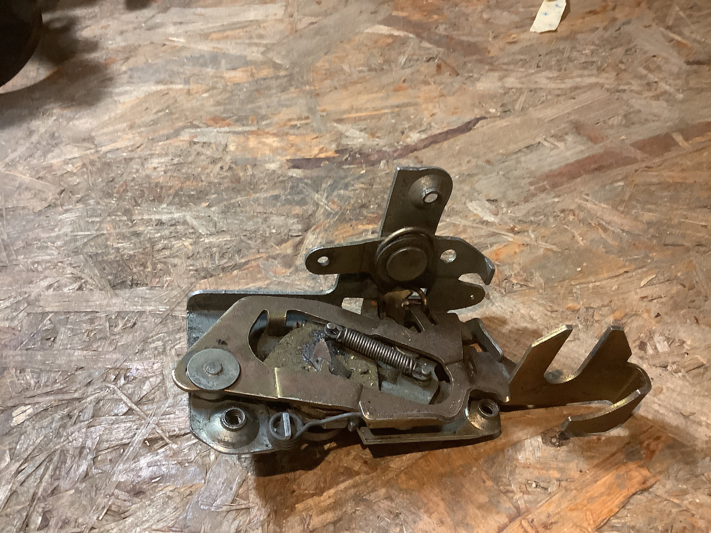 VW Käfer ab 08/67 Türschloss Original VW NEU