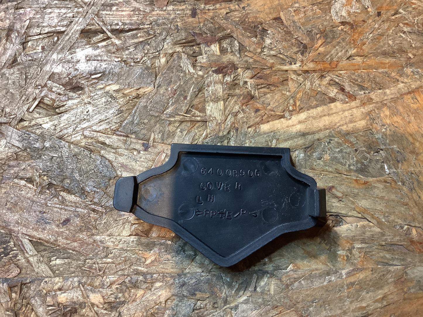 Mitsubishi Lancer Kühlergrill, Abdeckung, links Original Mitsubishi NEU