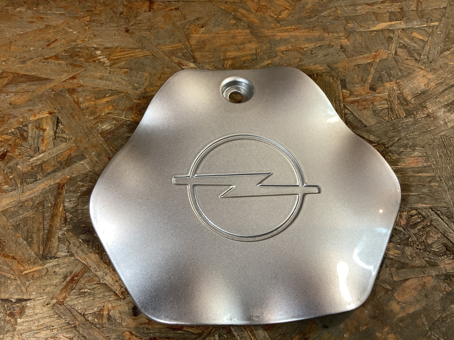 Corsa B GSI Nabendeckel Original GM NEU