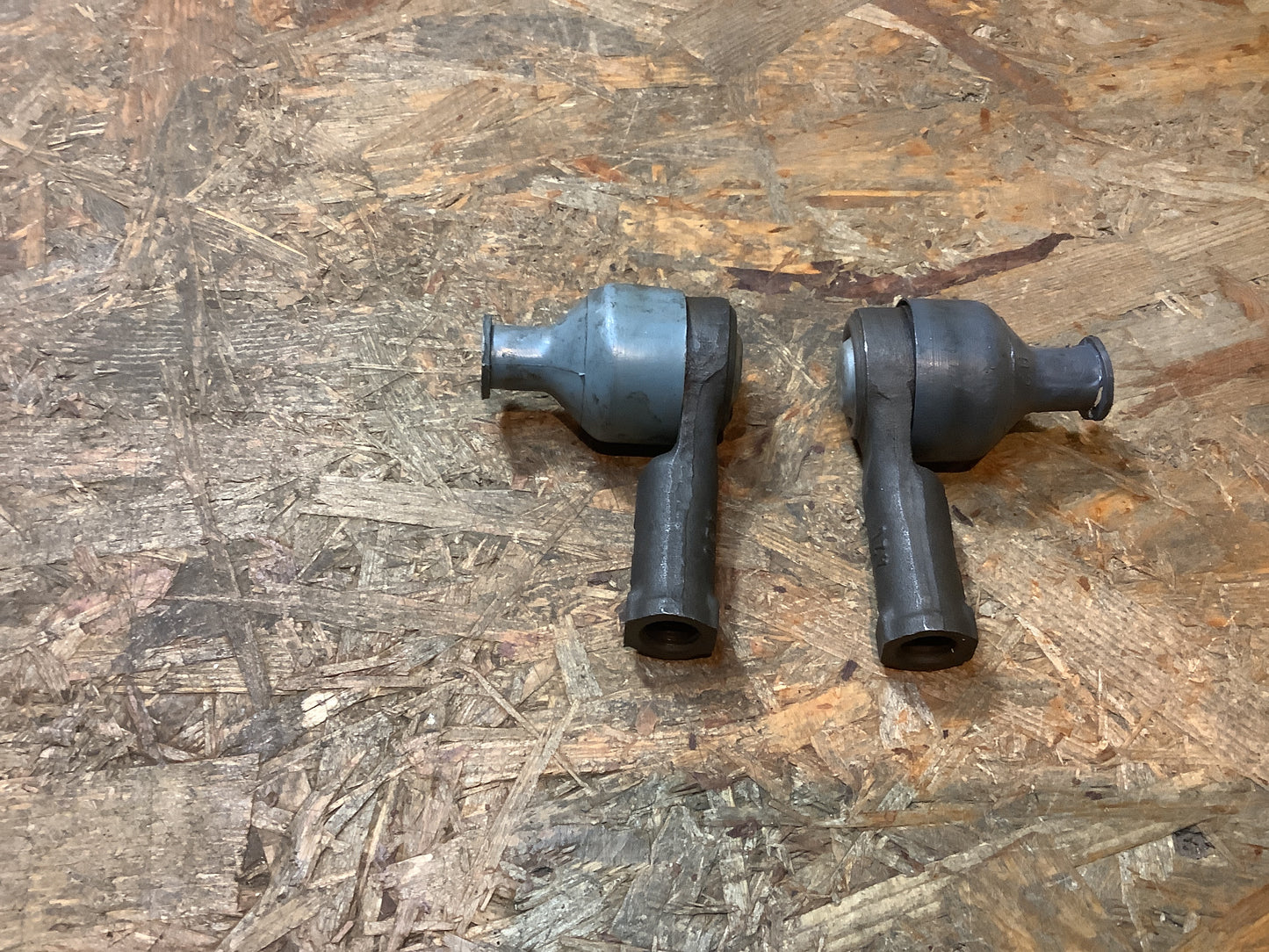 Ford Escort Orion Spurstangenkopf-Set R+L Original Ford NEU