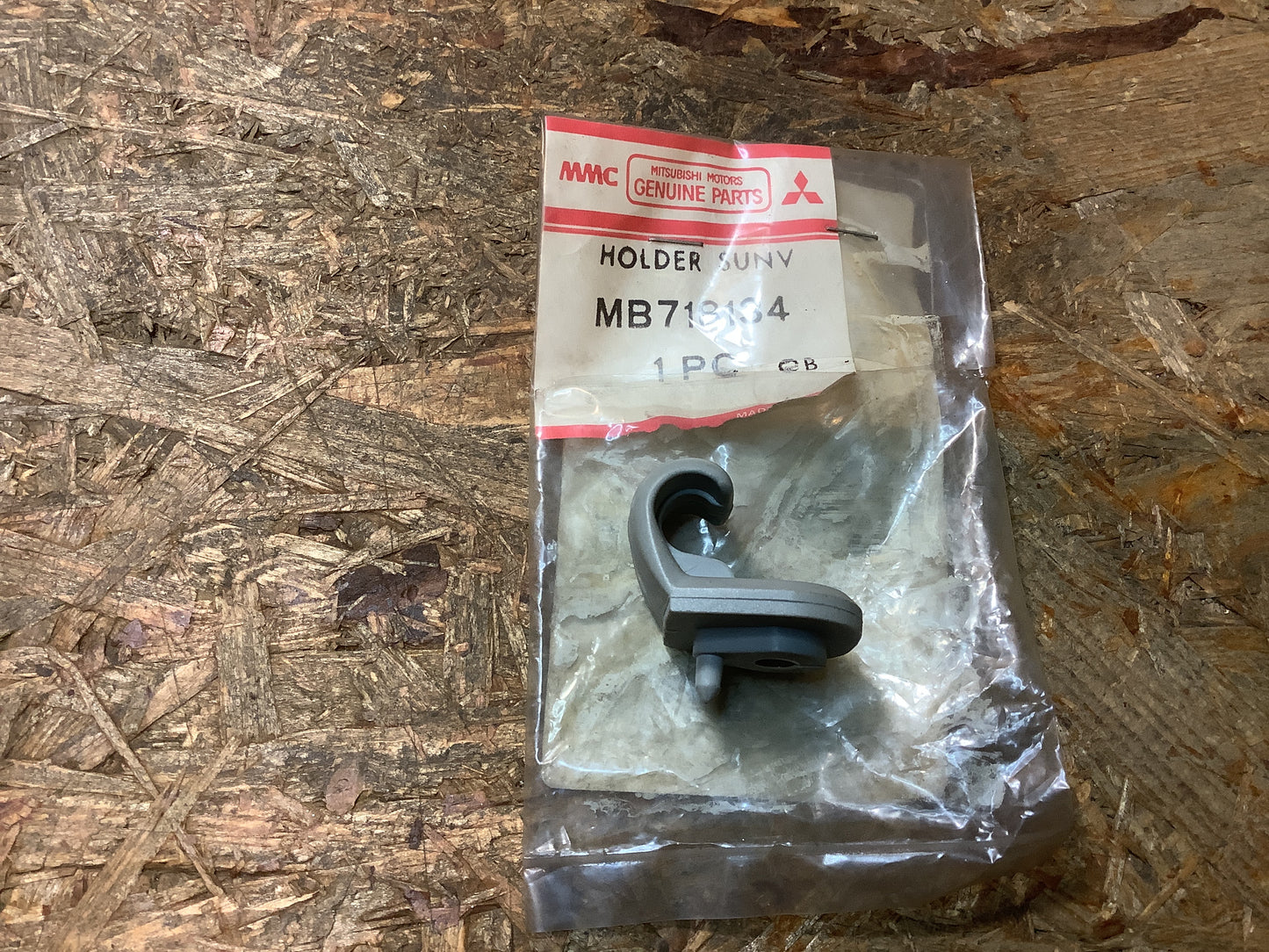 Mitsubishi Montero Sport Halter, Sonnenblende Original Mitsubishi NEU