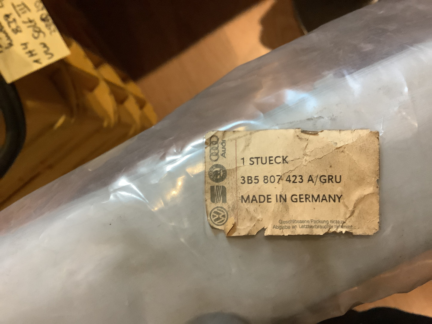 VW Passat B5 Zierleiste Stoßfänger hinten Original VW NEU