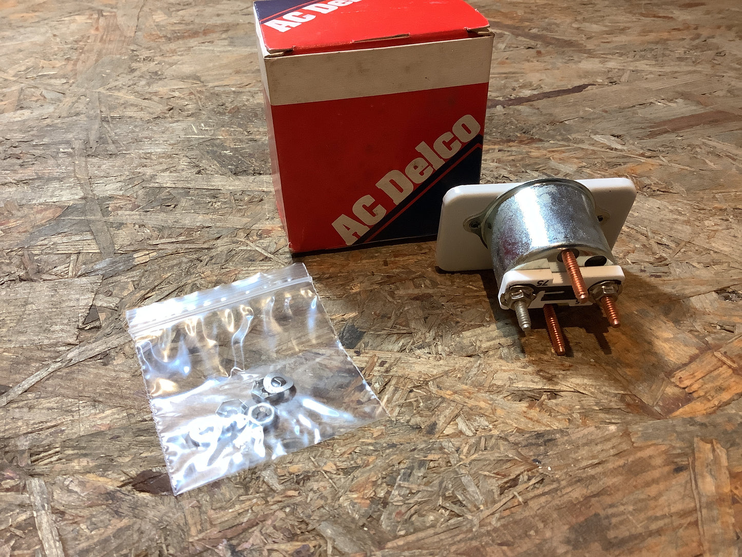 Corsa A Kraftstoffanzeige Original AC Delco NEU