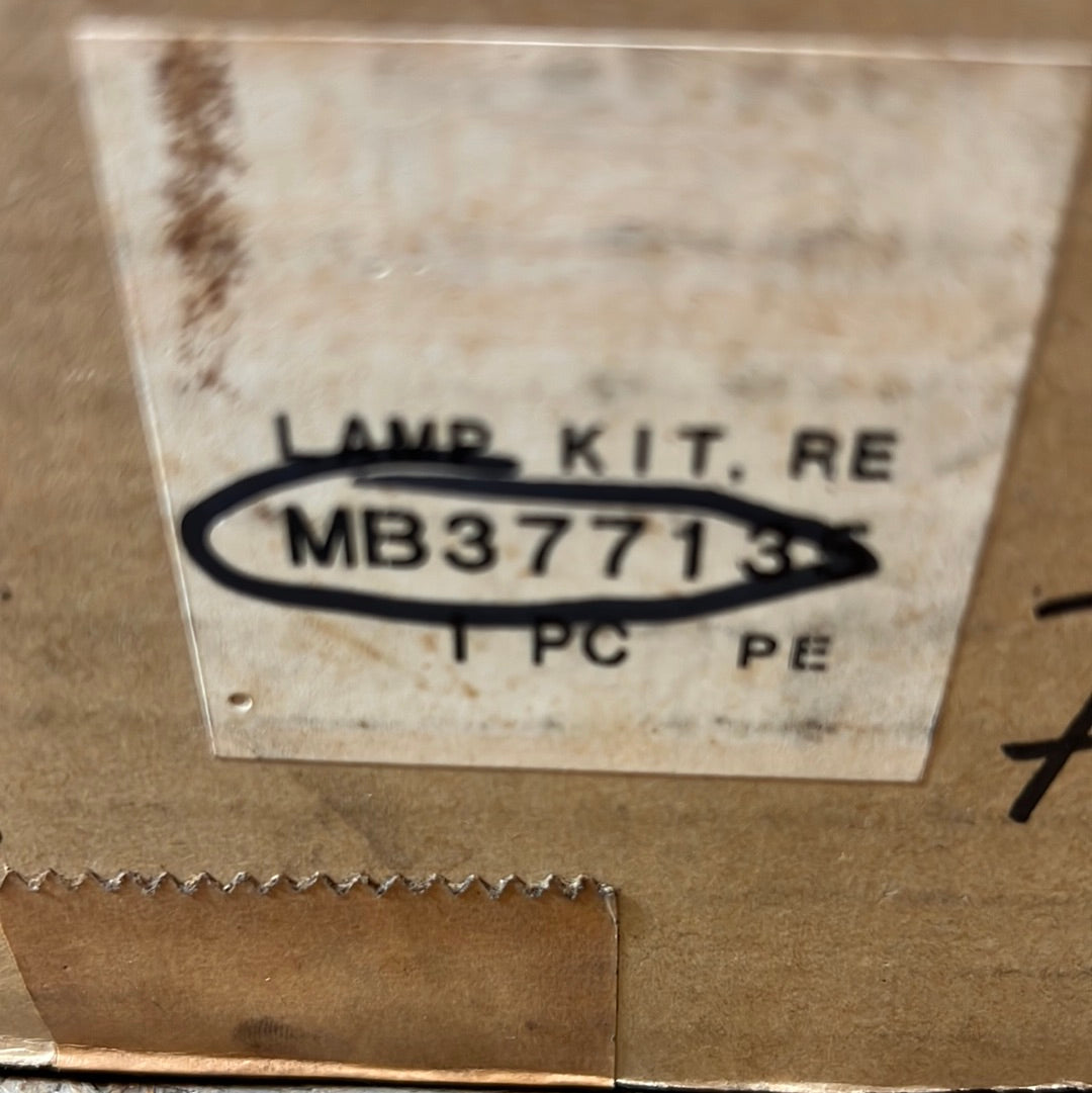 Original Mitsubishi Nebelschlussleuchte Lancer 88-92