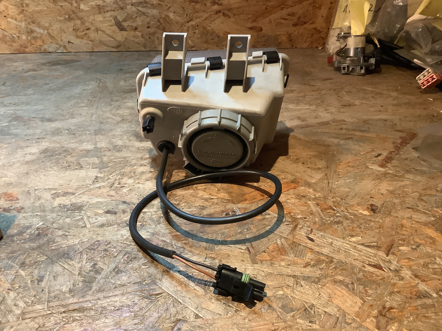 Opel Kadett E GSi/GTE Nebelscheinwerfer links Original GM NEU