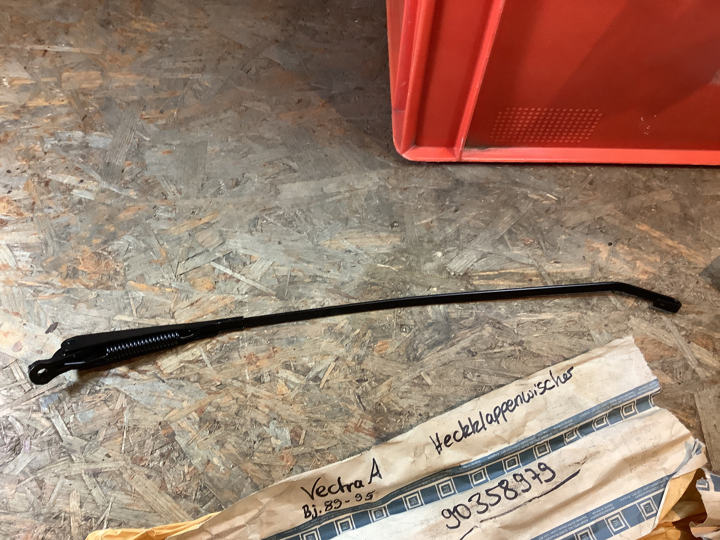 Vectra A Bj.89-95 Heckklappenwischer Original GM NEU
