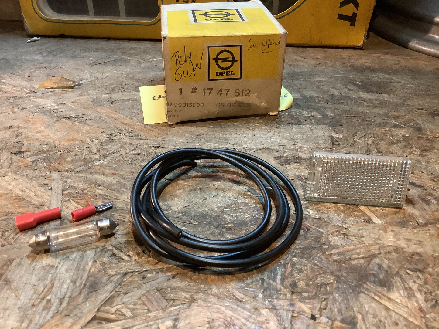 Opel Rekord C/D/E Nachrüstsatz Leuchte Kofferraum Original Opel NEU