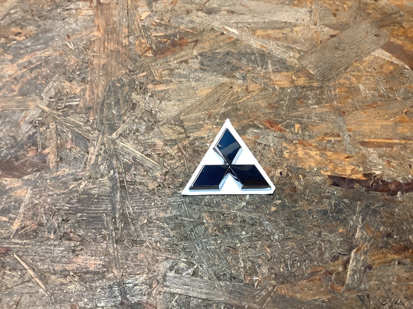 Mitsubishi Space Star Emblem Original Mitsubishi NEU