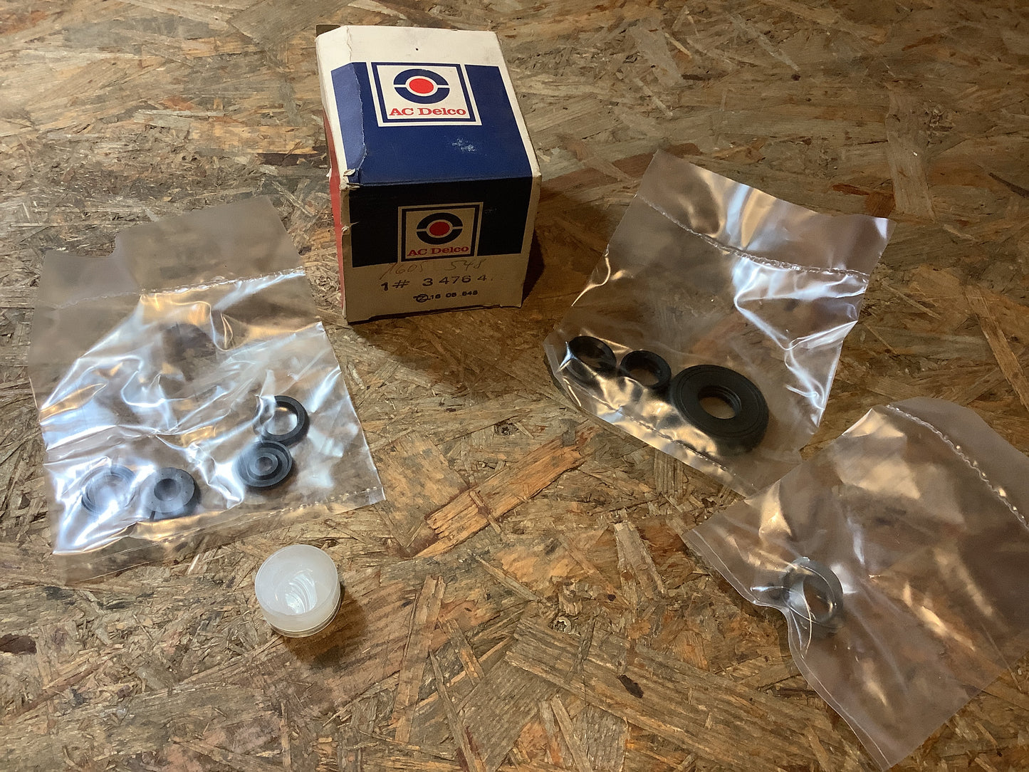 Ascona C Hauptbremszylinder repair kit Original AC Delco NEU