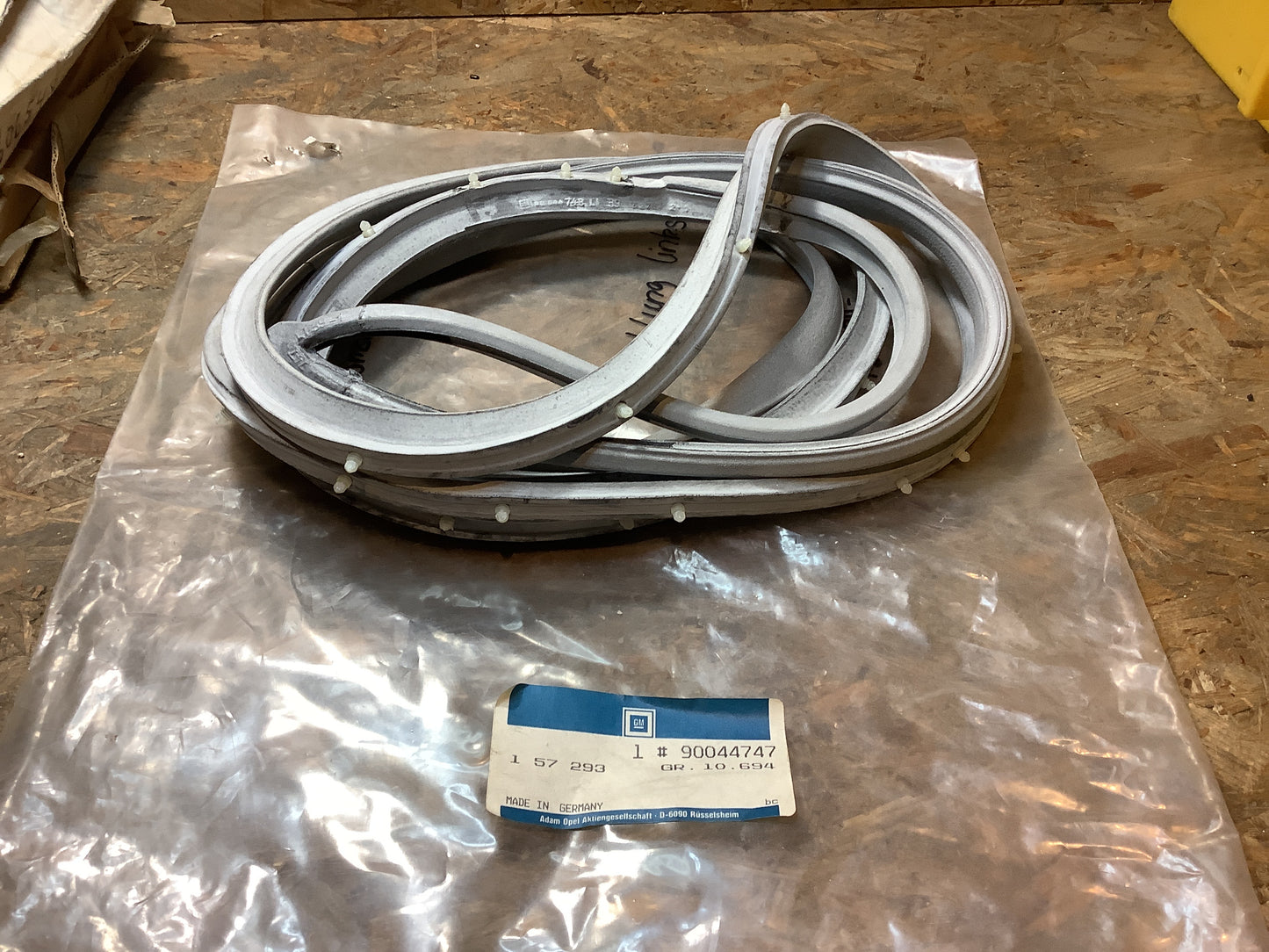 Opel Monza Türdichtung links Original GM NEU
