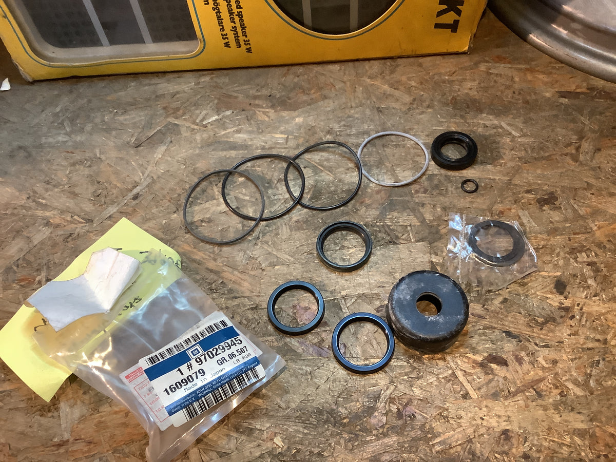 Opel Campo, Monterey Reperatursatz Lenkgetriebe Original GM NEU