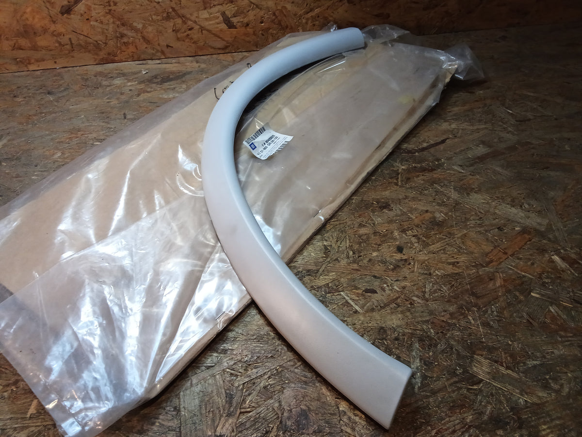 Corsa B Zierleiste vorne links original GM NEU