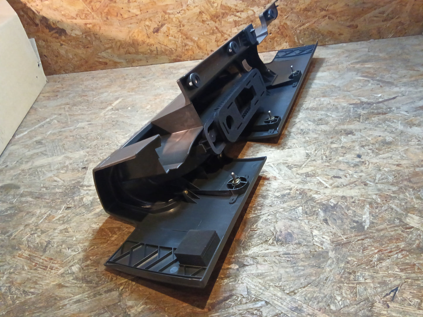 Vivaro A Renault Trafic ll Nissan PrimaStar Heckleuchte links original GM NEU