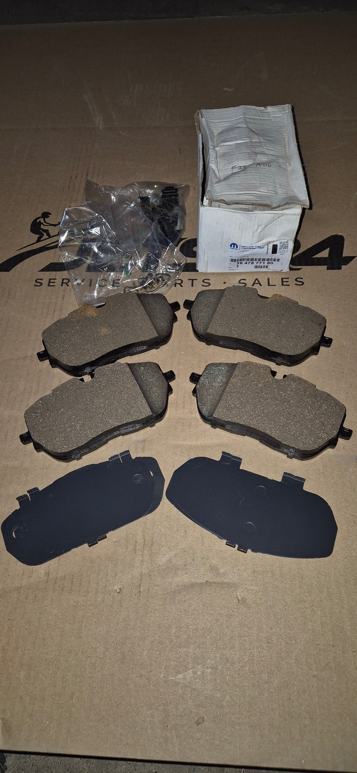Bremsbelagsatz Peugeot Vorderachse Original Teile Neu