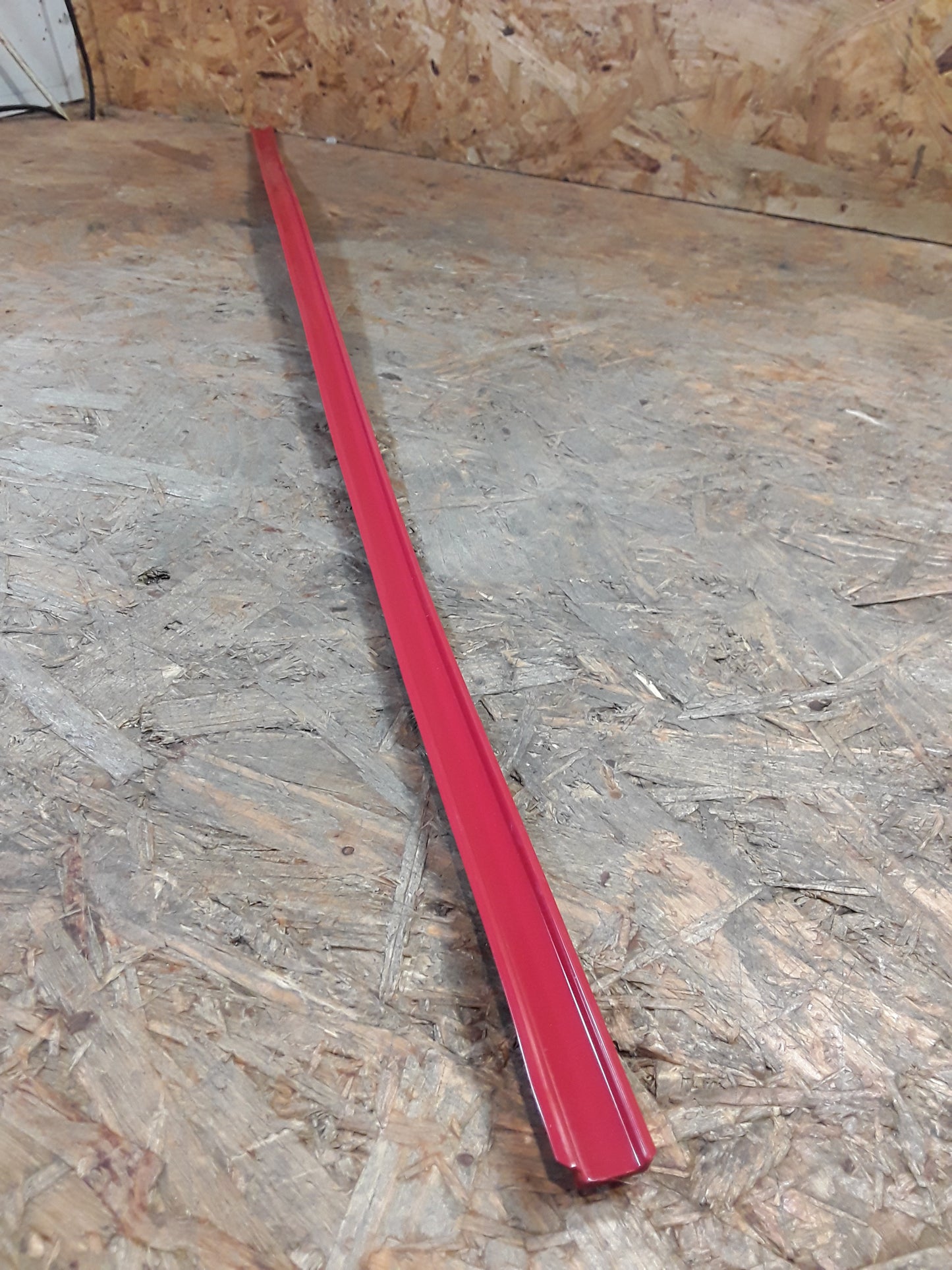 Ford Escort/ Orion MK3 von 08.80-01.86 Zierleiste rot original Ford NEU