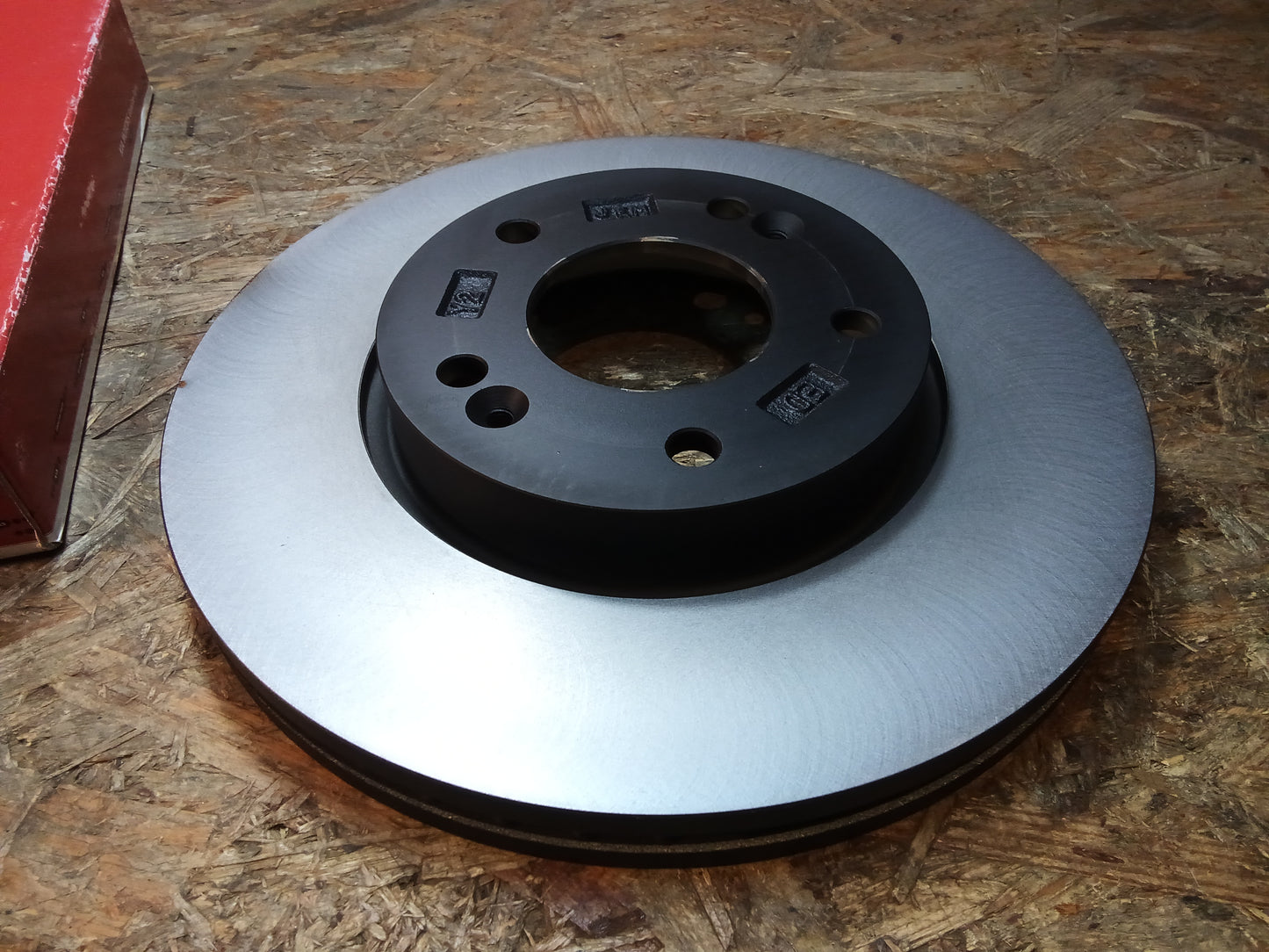 Hyundai i30, ix20, Kia Ceed/ Soul/ Venga/ Satz Bremsscheiben belüftet vorne original Kia NEU