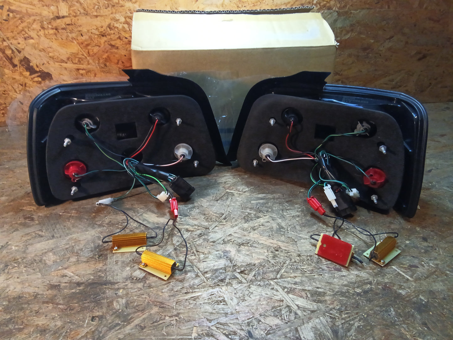 Tuning-Tec LED Rückleuchten für BMW 3er E36 Limousine 90-99 schwarz/rauch