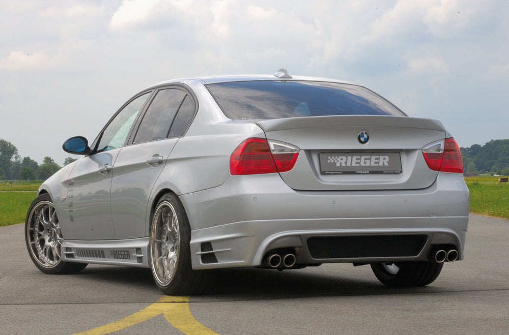 BMW 3er E90 Rieger Seitenschweller rechts, mit Schacht und 2 Ausschnitten, ABS,
inkl. Alugitter, Gutachten, Montagezubehör