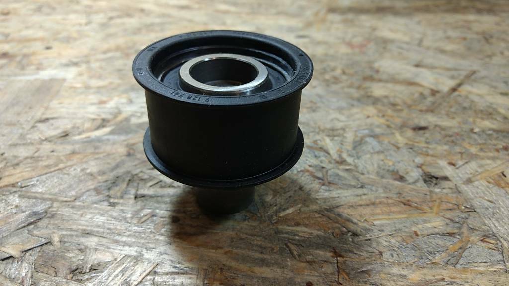 Original Opel Umlenkrolle Zahnriemen Astra F 1.7 Astra G1.7 NEU