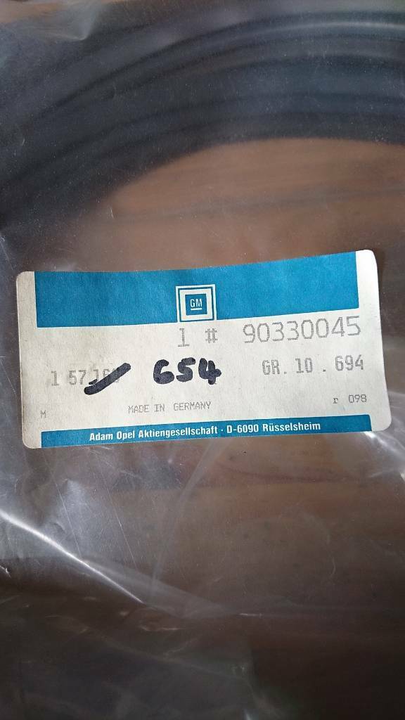 Omega A Limousine Türdichtung hinten Neu Original GM