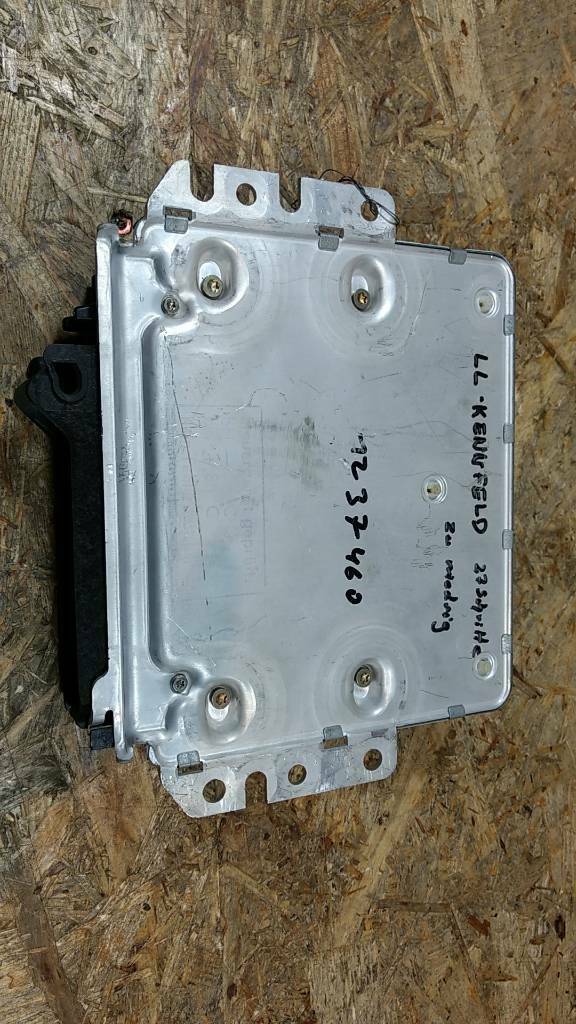 Original GM Opel Astra F 2.0 8V Motor-Steuergerät NEU