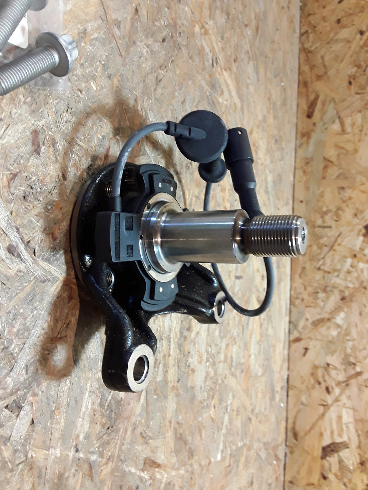 Tigra B Corsa C Stehbolzen Radlager ABS Sensor Hinterlasse hinten links original GM Opel NEU