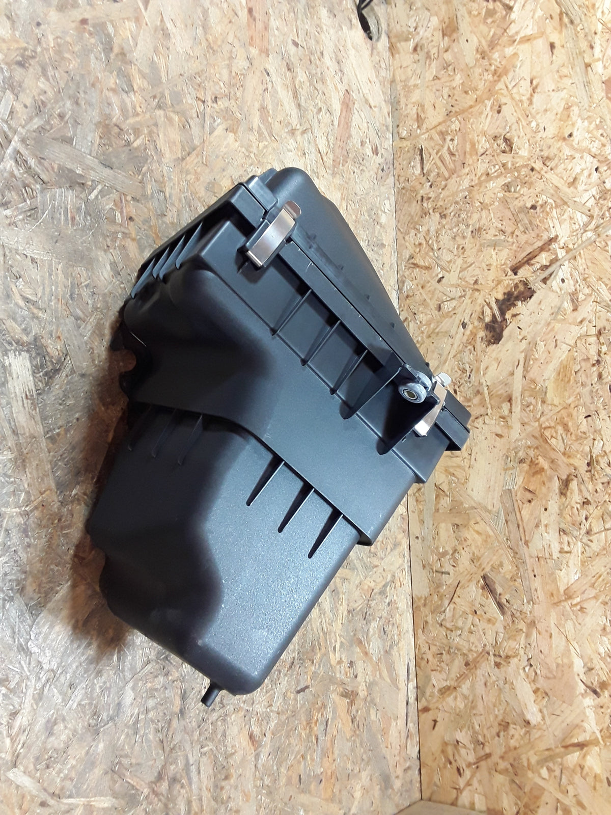 Agila A 1,0l/1,2l Luftfilterkasten original GM Opel NEU