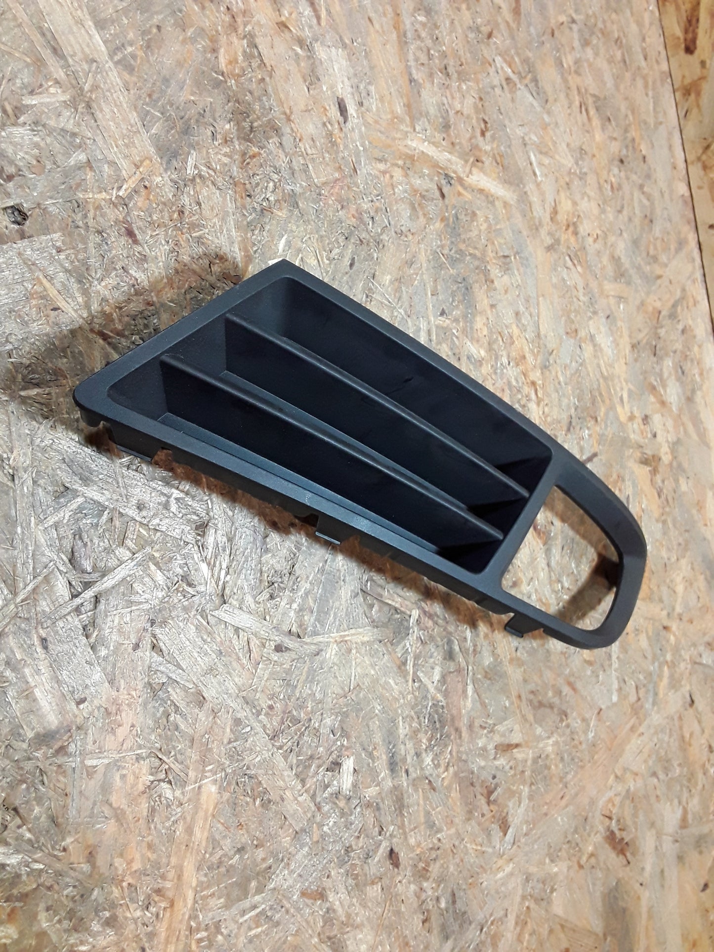 Vectra C Lüftungsgitter vorne links Einstecke original GM Opel NEU
