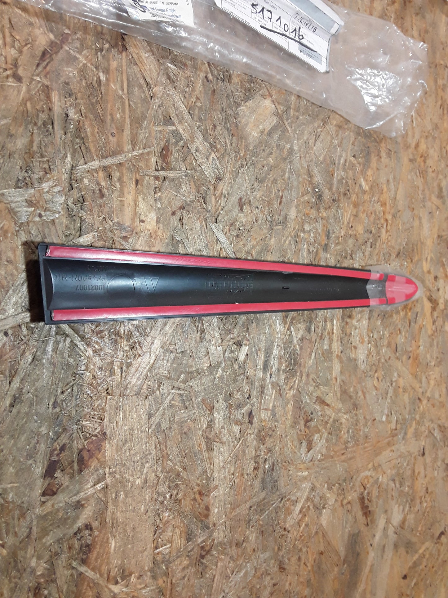 Corsa B Schutzzierleiste hinten rechts original GM Opel NEU
