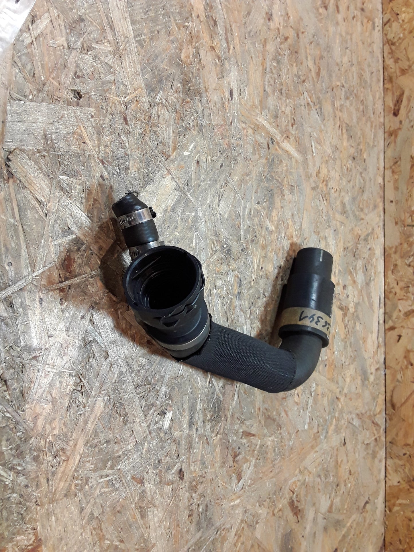 Omega B Kühlerschlauch unten original GM Opel NEU