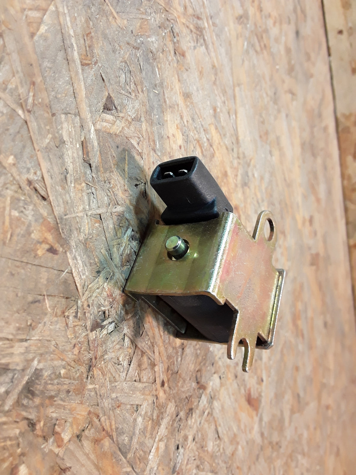 Vectra A Ventil Kraftstoffverdampfungskontrolle original GM Opel NEU