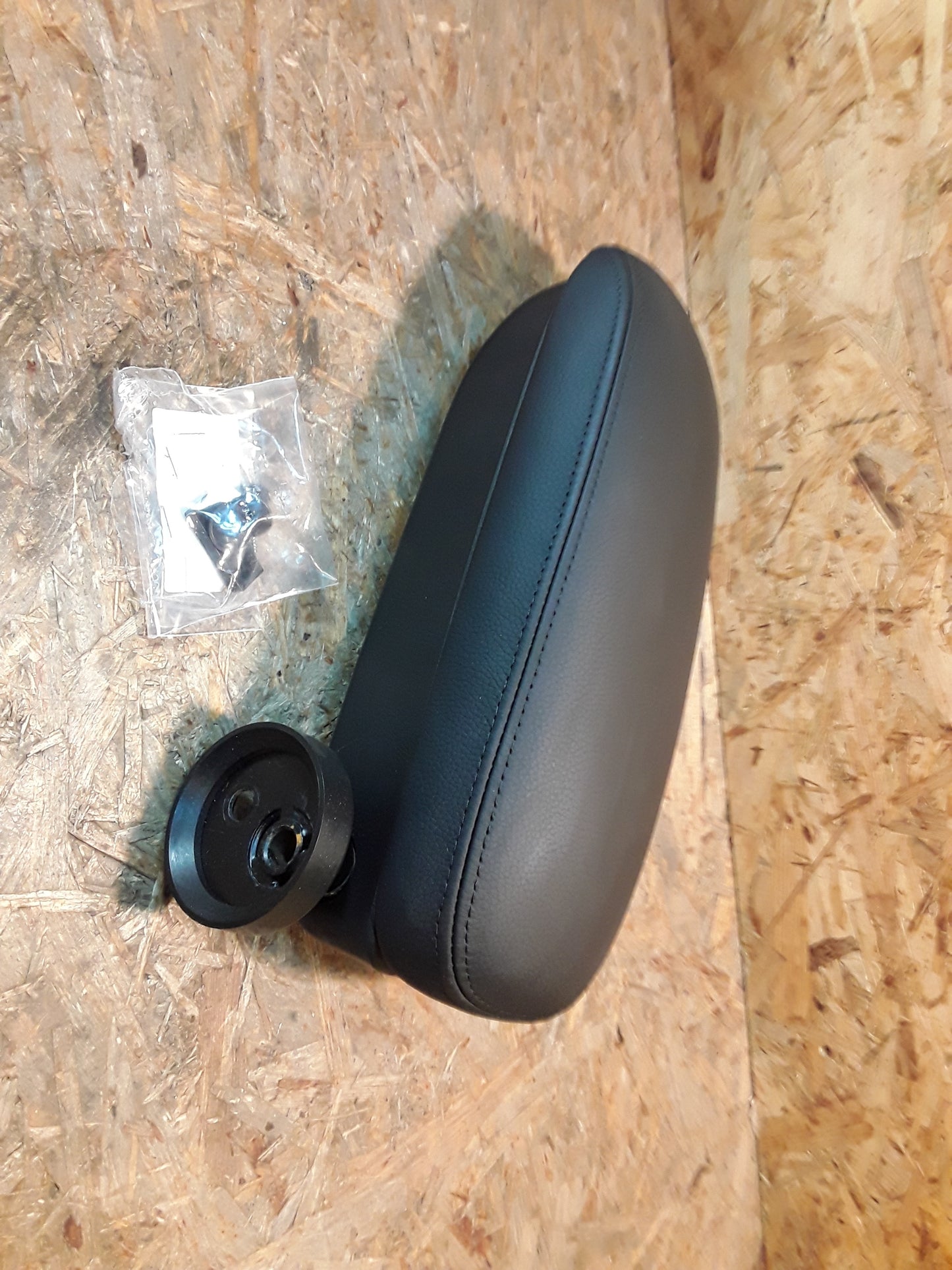 Hyundai ix20 2010/ Ilia Venga 2009 Armlehne original GM Opel NEU