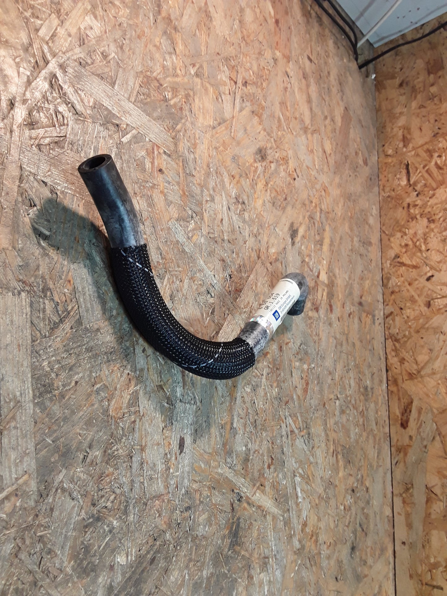 Corsa D Schlauch Ölablass Ölkühler an Zylinderblock original GM Opel NEU