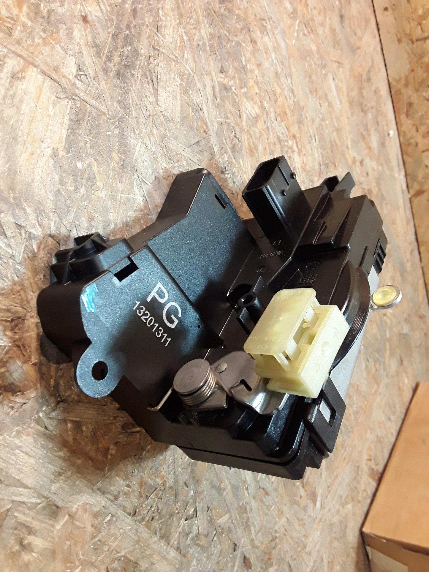 Vectra C Signum Türschloss vorne links original GM Opel NEU