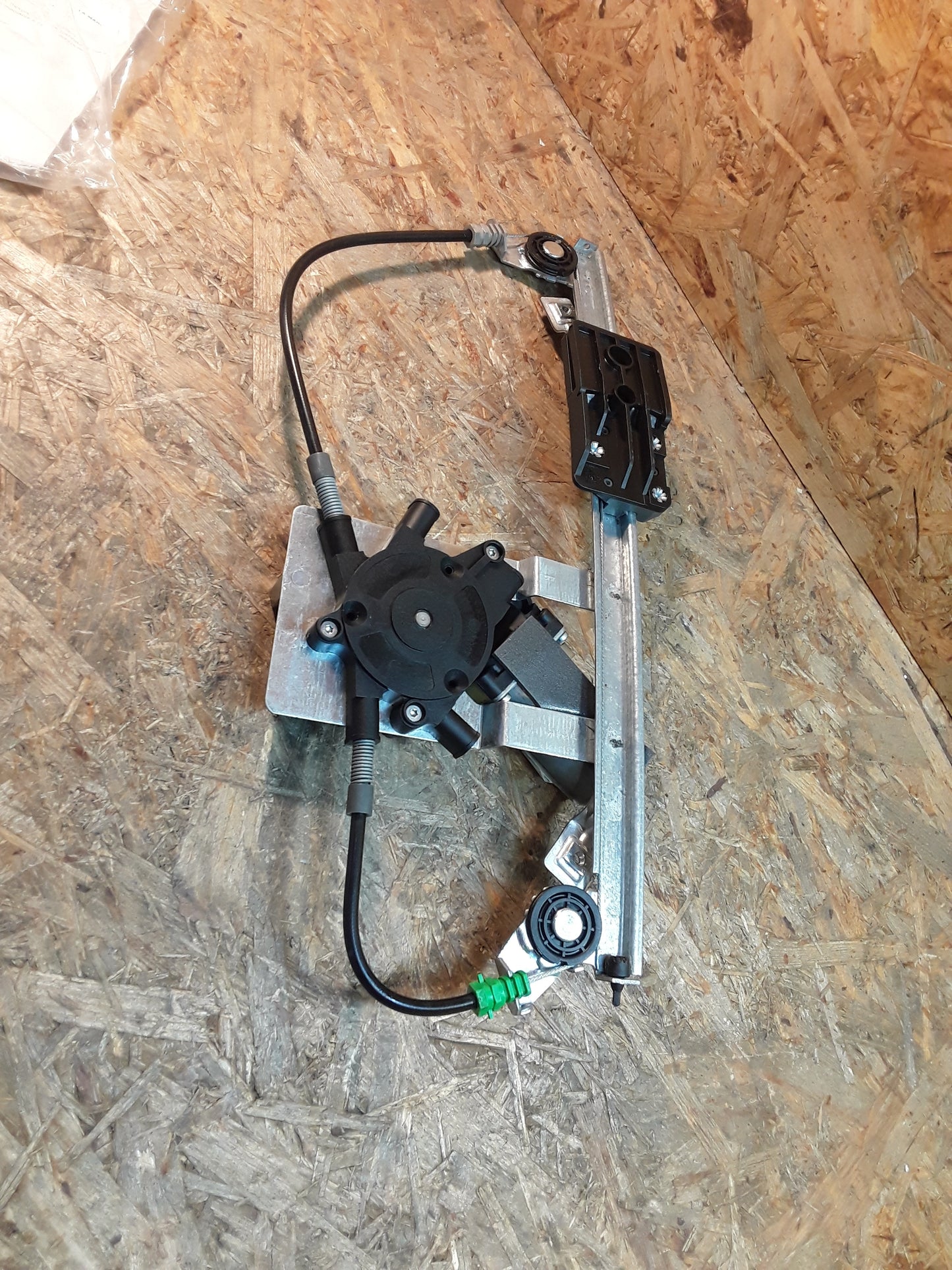 Ford Focus Mk1 Schrägheck/ Kombi/ Limo Renault Trafic 2 Bus elektrischer Fensterheber original MagnetiMarelli NEU