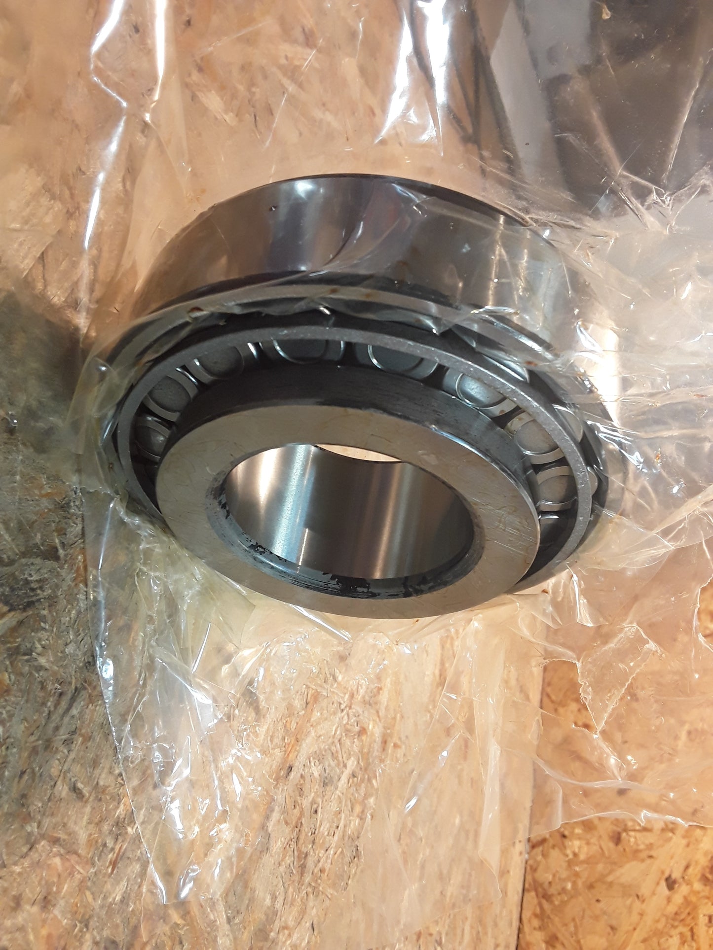 Iveco Mercedes-Benz Scania Kegelrollenlager original SKF NEU