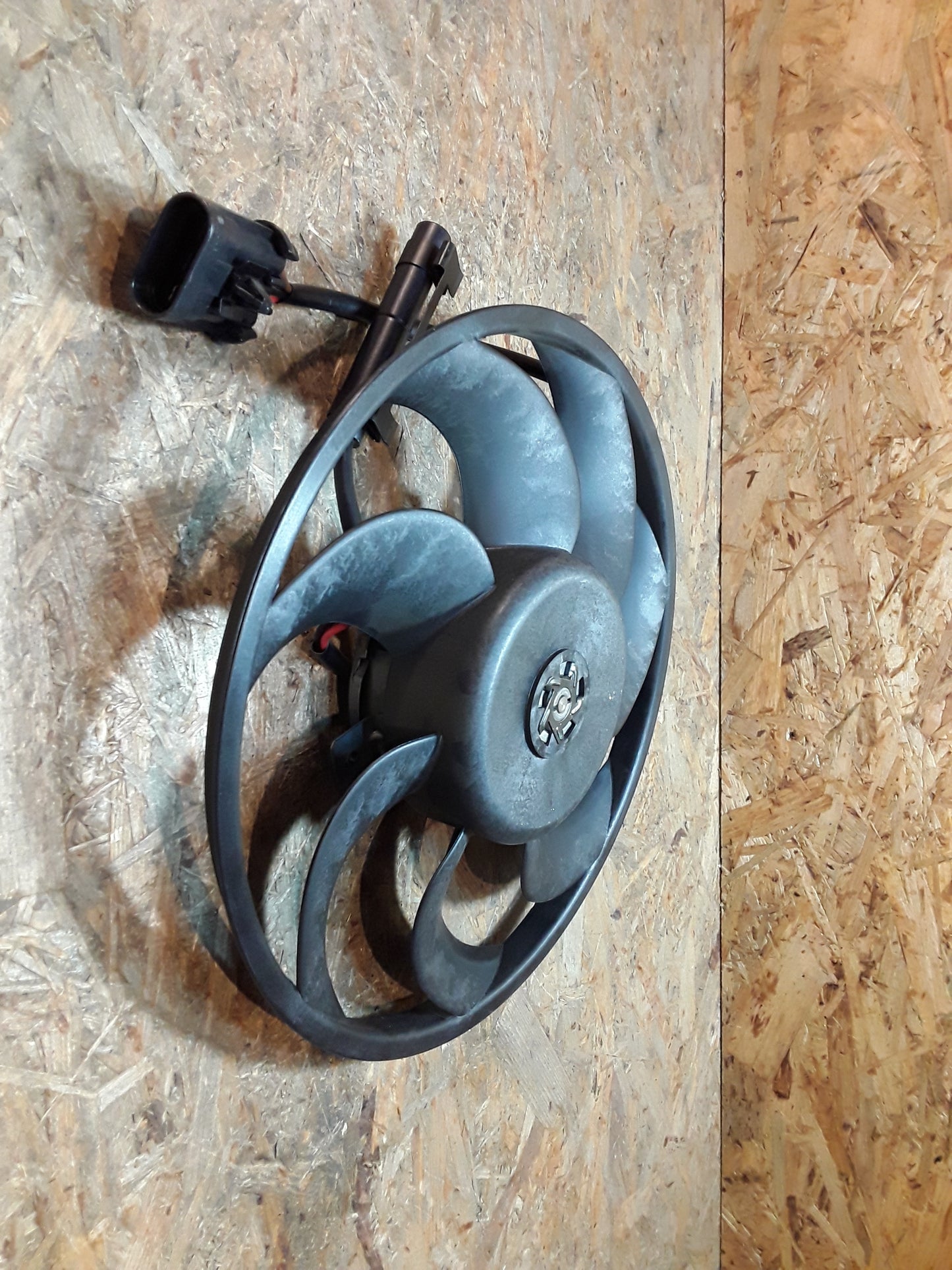 Vectra B Lüfter Gebläsemotor original GM Opel NEU