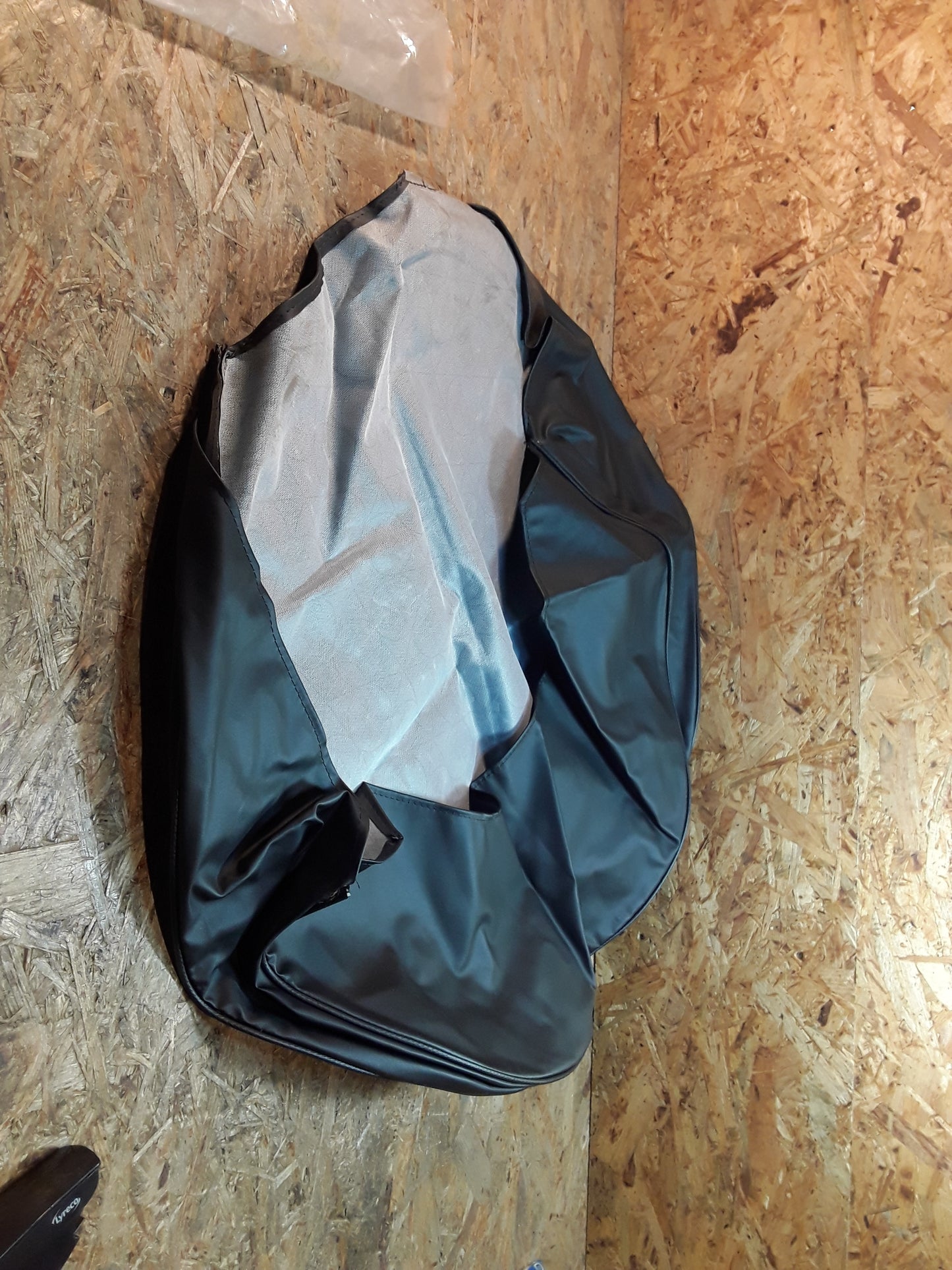 Frontera A Abdeckung Ersatzrad (ausgenommen 15x7 Felgen und 255/75 R15 Reifen) original GM Opel NEU