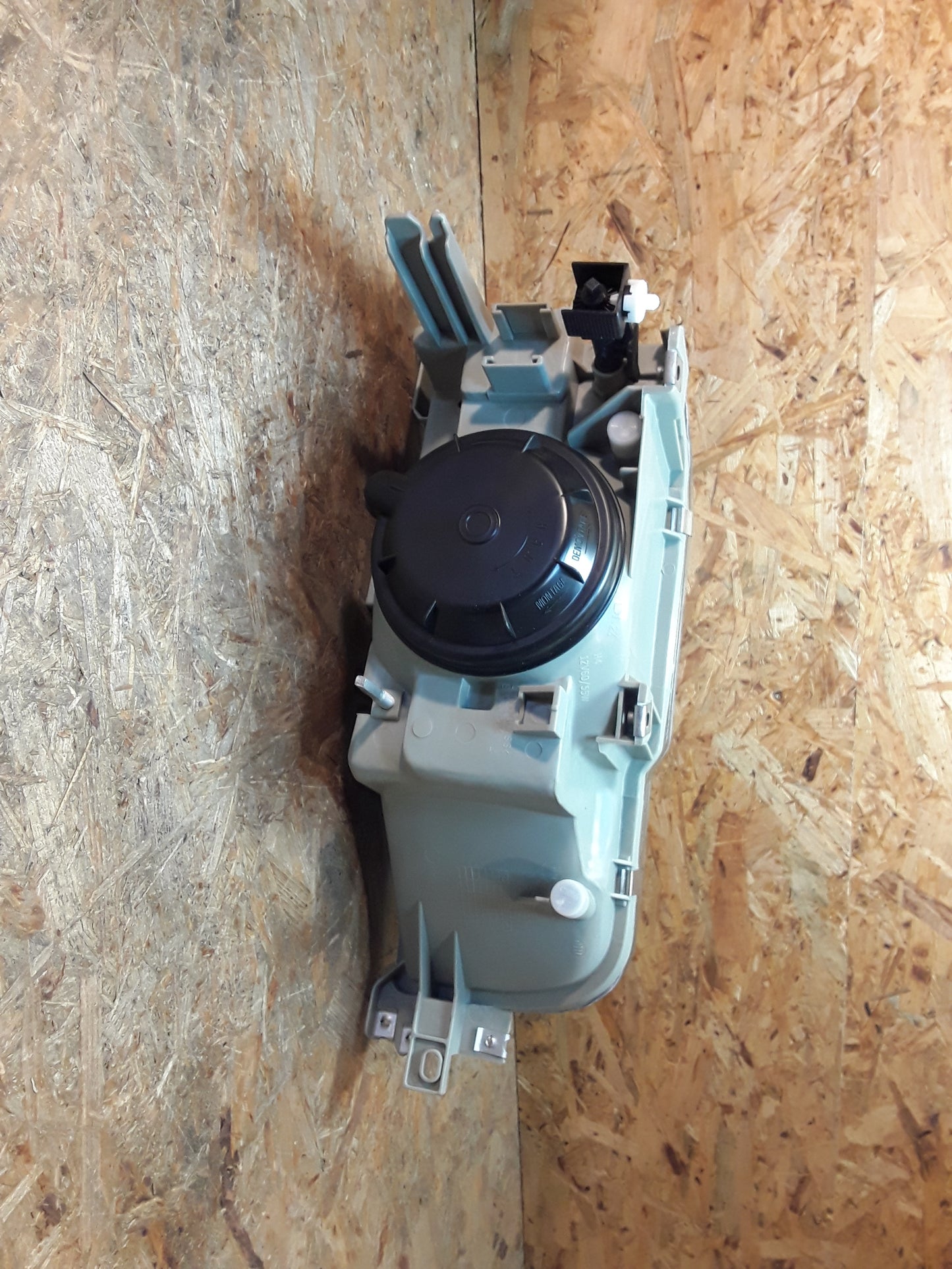 Renault 21 Limo/ Kasten/ Kombi/ Schrägheck Scheinwerfer links mit Lampenträger H4 original TYC NEU